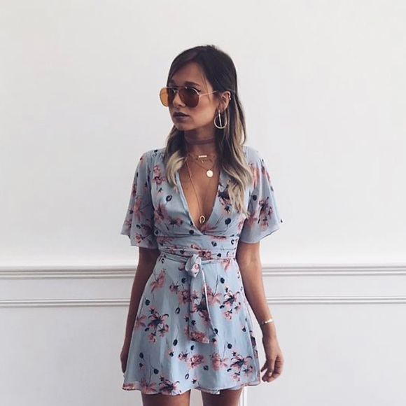 House of Harlow 1960 x Revolve Blue Pink Floral Wrap Dress XS - Picture 12 of 13